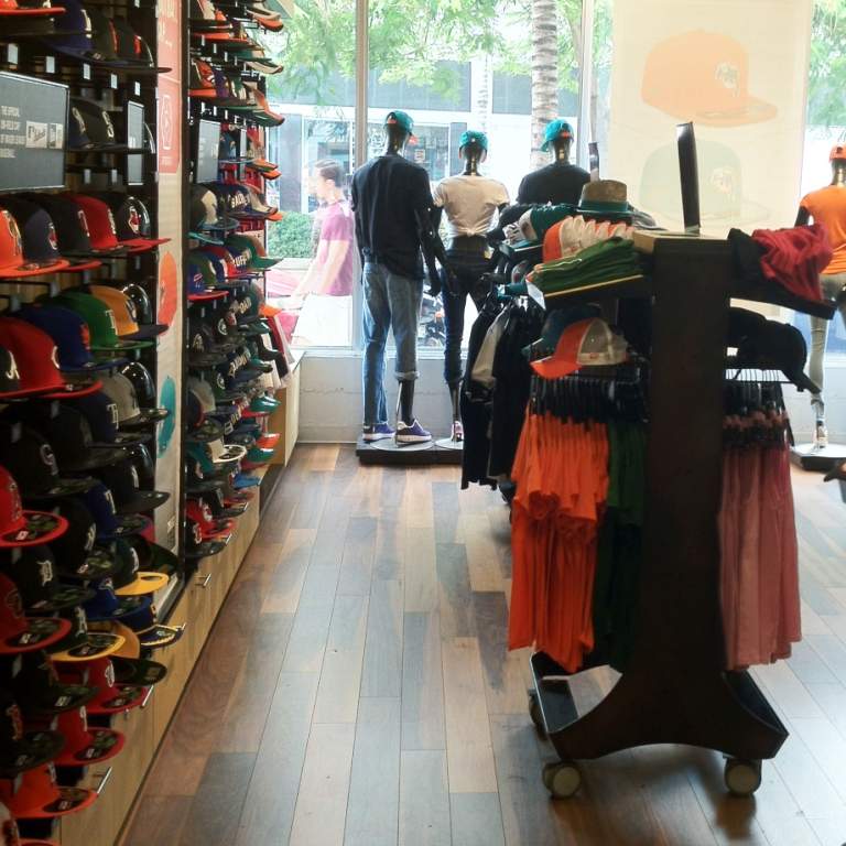 Apparel Tables, Stands and Hat Racks